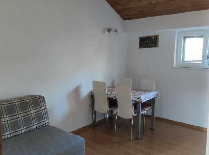 M&m דירה פרימוסטן